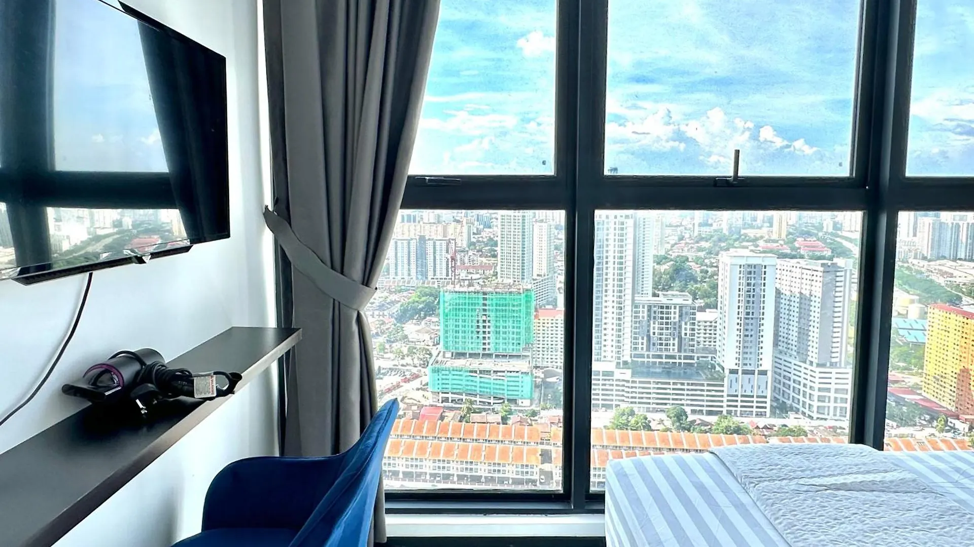 Urban Pleasure Suites Central Of Georgetown Jelutong